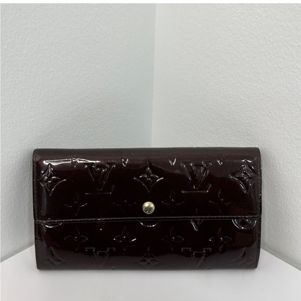 Bordeaux Vernis Louis Vuitton wallet